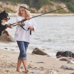 Что делать, если ваша собака проглотила рыболовный крючок